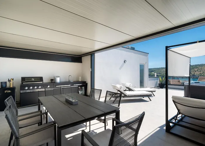 Above 公寓 特罗吉尔